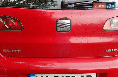 Хэтчбек SEAT Ibiza 2005 в 