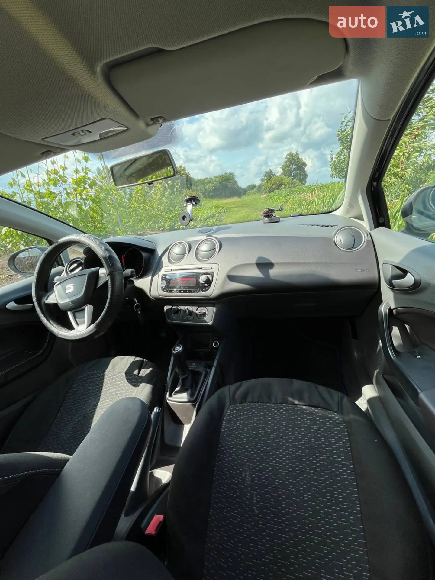 2011 SEAT Ibiza - мініатюра 16