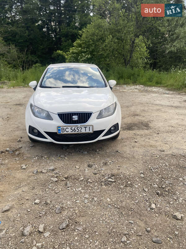 Хетчбек SEAT Ibiza 2011 в Бориславі