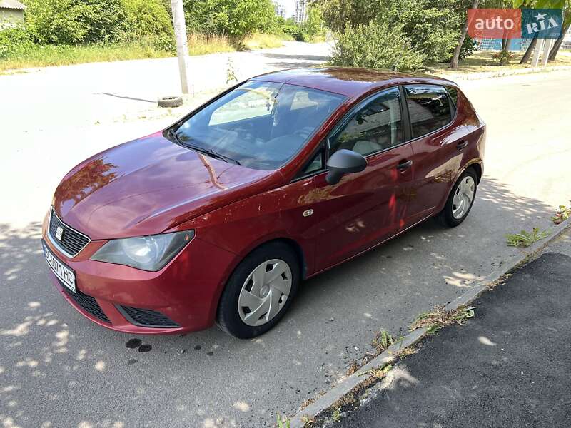 Хетчбек SEAT Ibiza 2013 в Львові