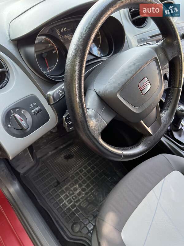 Хетчбек SEAT Ibiza 2013 в Львові