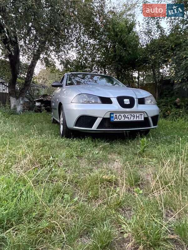 Хетчбек SEAT Ibiza 2008 в Хусті