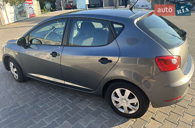 Хэтчбек SEAT Ibiza 2013 в Звягеле