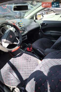 Хетчбек SEAT Ibiza 2010 в 