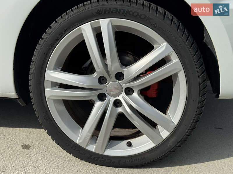 Хэтчбек SEAT Ibiza 2013 в Луцке
