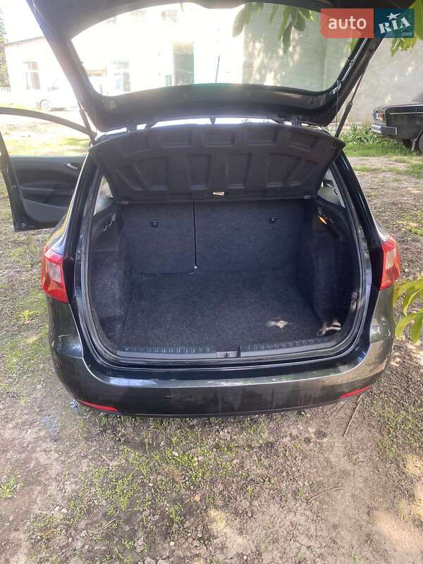 Универсал SEAT Ibiza 2011 в Скалате