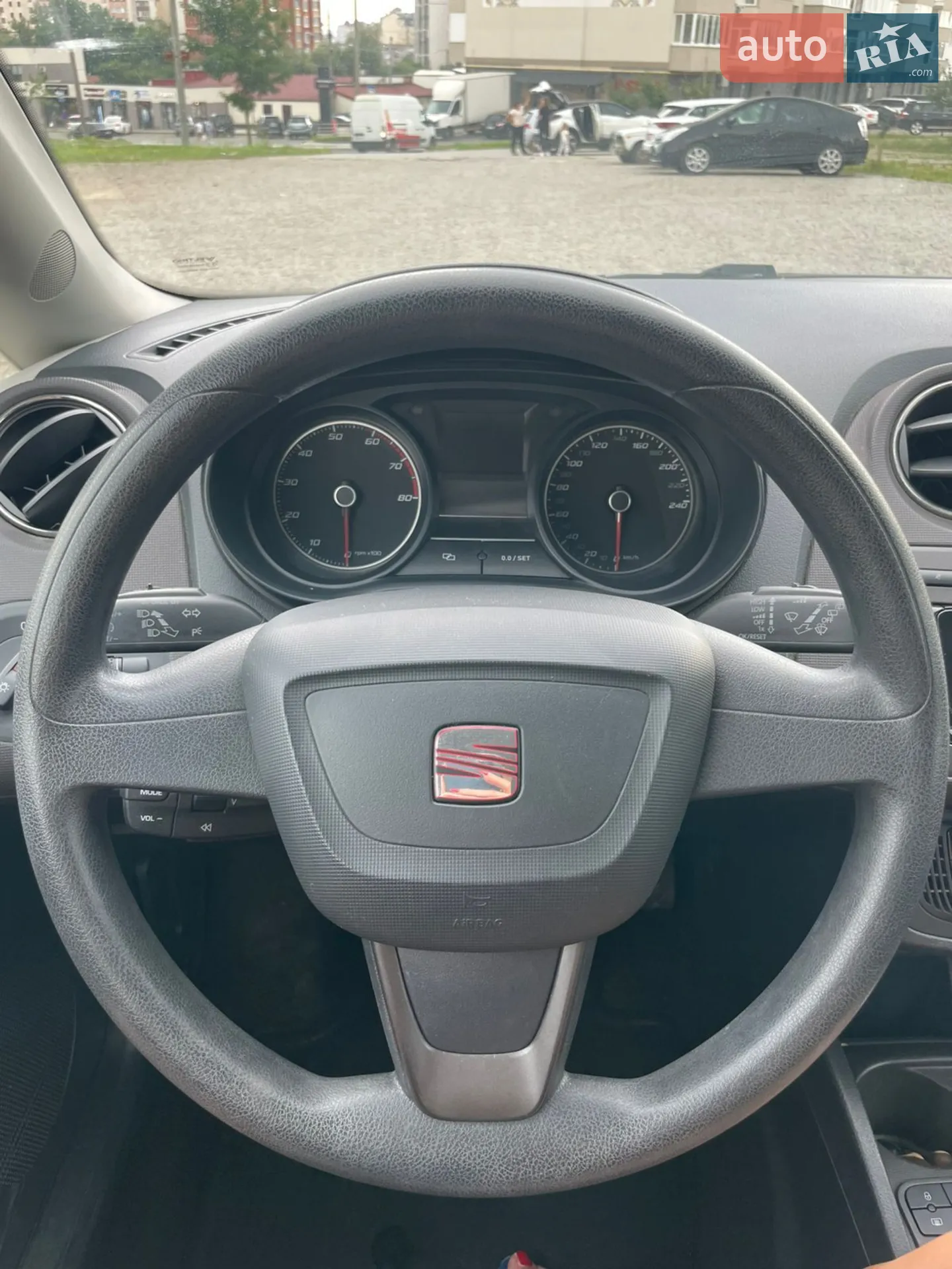 2013 SEAT Ibiza - мініатюра 13
