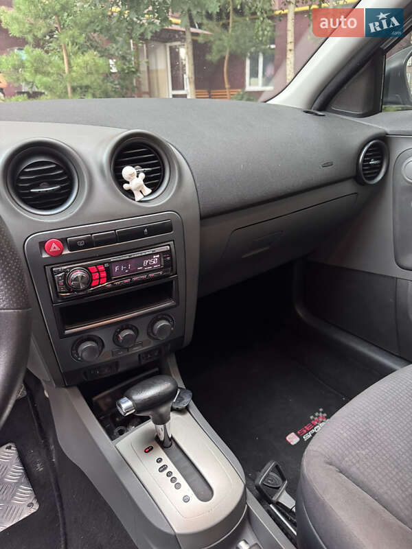 Хетчбек SEAT Ibiza 2006 в Вінниці