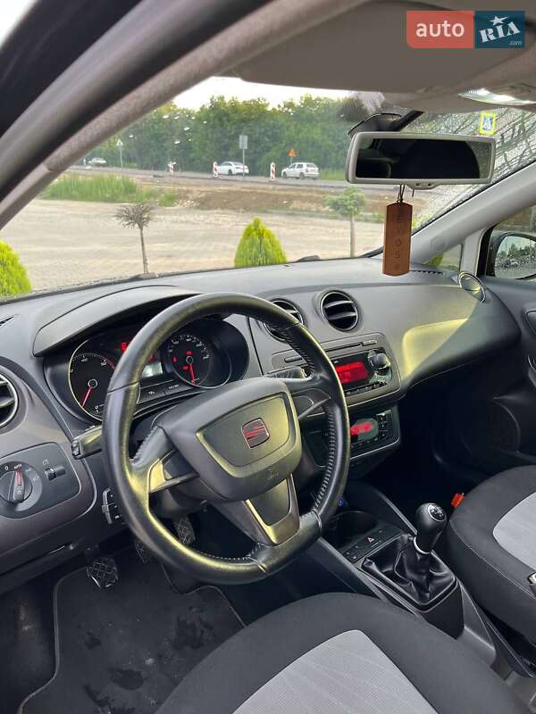 Хэтчбек SEAT Ibiza 2012 в Львове