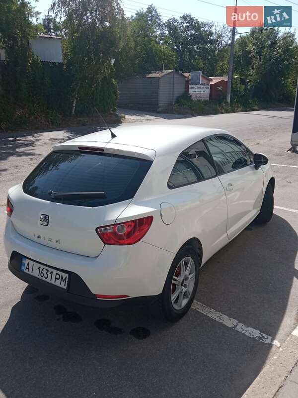 Хэтчбек SEAT Ibiza 2011 в Запорожье