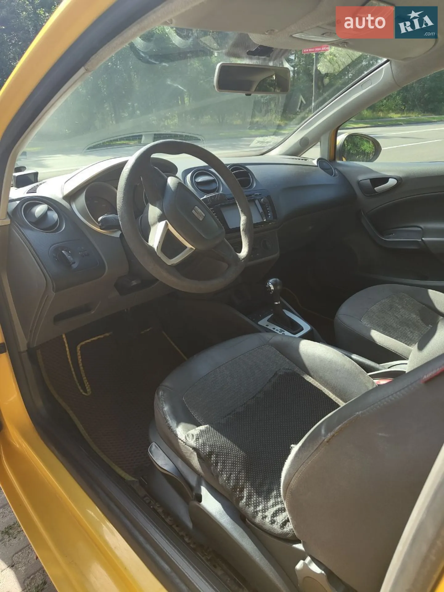2010 SEAT Ibiza - мініатюра 14