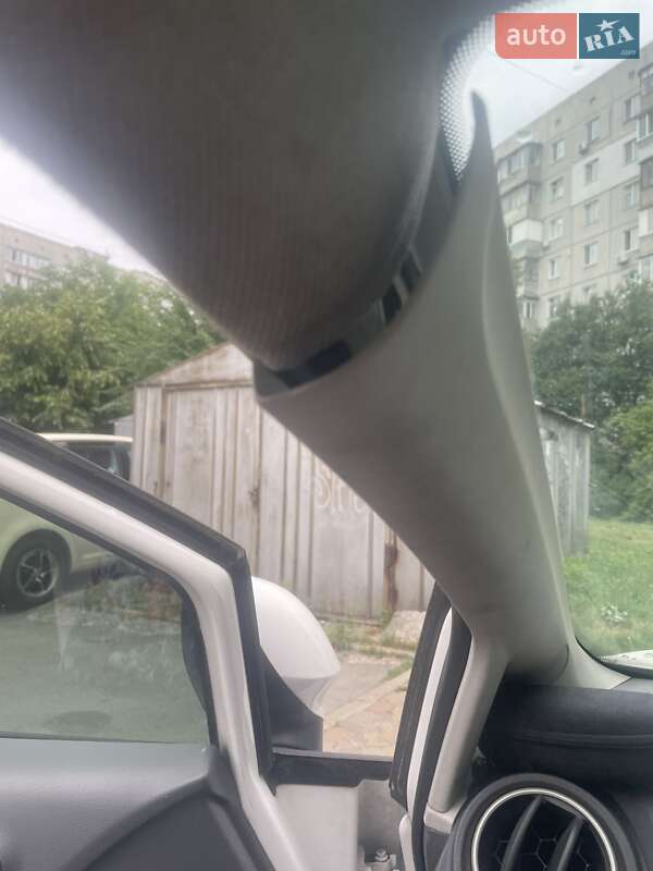 Хетчбек SEAT Ibiza 2011 в Києві