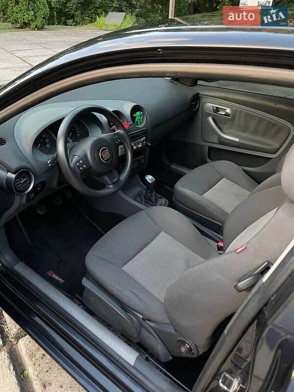 Хетчбек SEAT Ibiza 2006 в Хорошеві