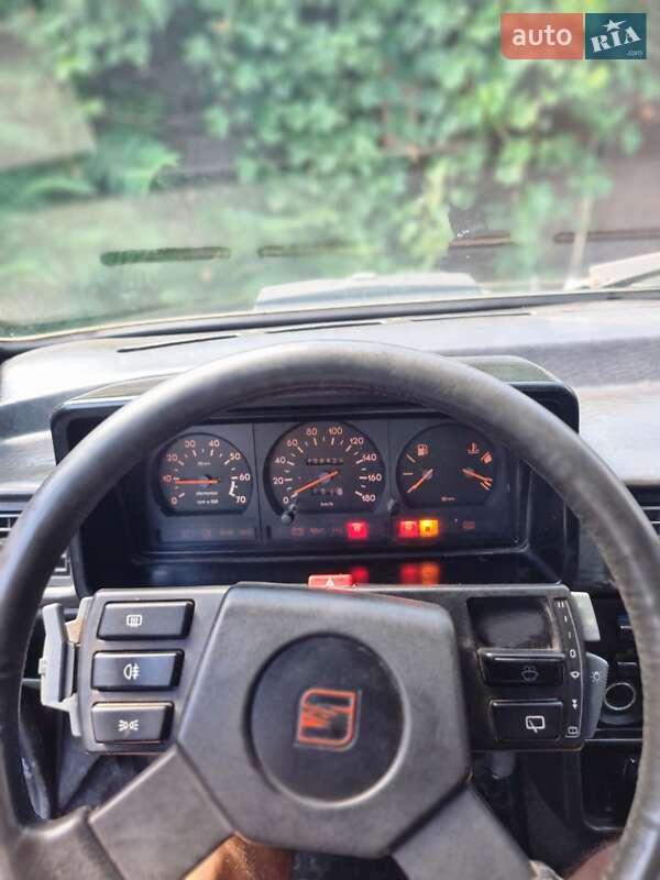 Хетчбек SEAT Ibiza 1989 в Запоріжжі