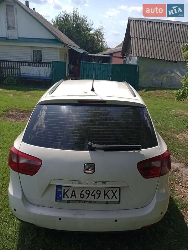 Хэтчбек SEAT Ibiza 2011 в Киеве фото 6 Хэтчбек SEAT Ibiza 2011 в Киеве