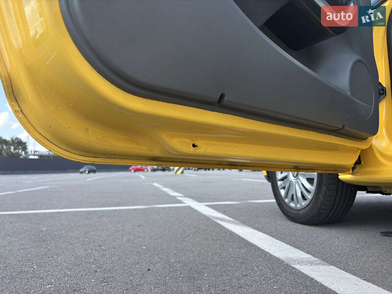 Хэтчбек SEAT Ibiza 2011 в Киеве