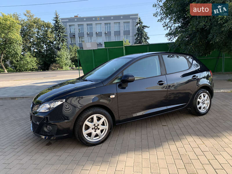 Хетчбек SEAT Ibiza 2010 в Рівному