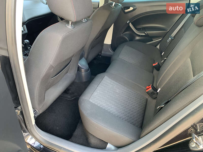 Хетчбек SEAT Ibiza 2010 в Рівному