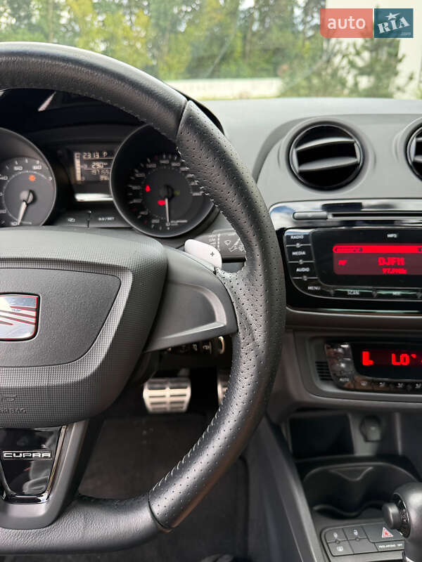 Хэтчбек SEAT Ibiza 2010 в Луцке