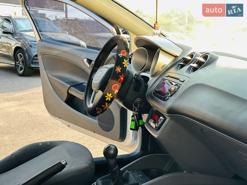 Універсал SEAT Ibiza 2011 в Харкові