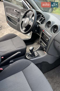 Хэтчбек SEAT Ibiza 2007 в 