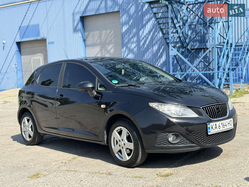 Хетчбек SEAT Ibiza 2008 в Києві