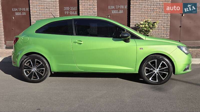 Хэтчбек SEAT Ibiza 2013 в Киеве