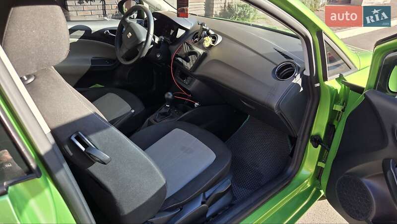 Хэтчбек SEAT Ibiza 2013 в Киеве