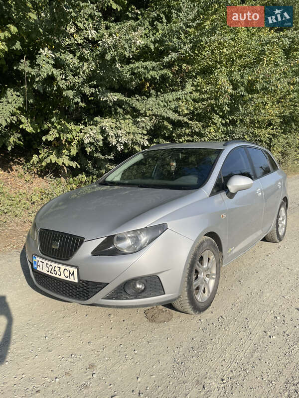 Хэтчбек SEAT Ibiza 2012 в Коломые