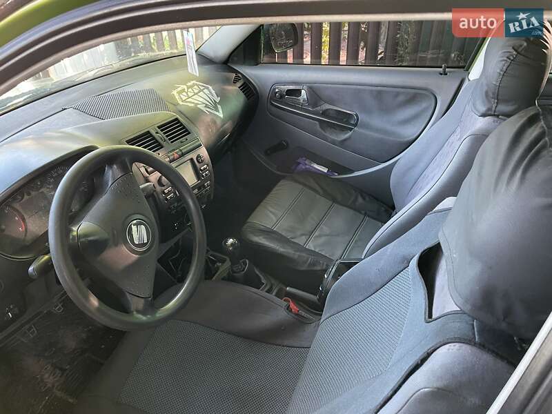 Хетчбек SEAT Ibiza 2000 в Києві