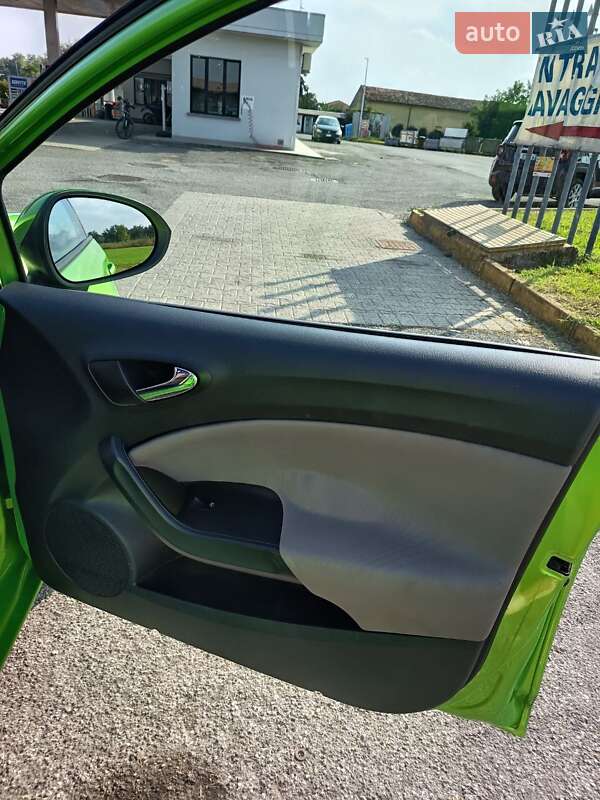 Хетчбек SEAT Ibiza 2013 в Києві фото 20 Хетчбек SEAT Ibiza 2013 в Києві