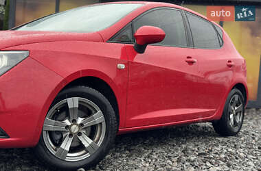 Хэтчбек SEAT Ibiza 2013 в 