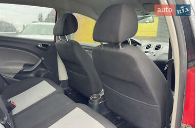 Хэтчбек SEAT Ibiza 2013 в 