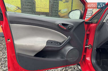 Хэтчбек SEAT Ibiza 2013 в 