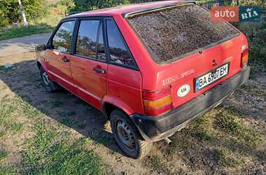 Хетчбек SEAT Ibiza 1989 в Новгородці