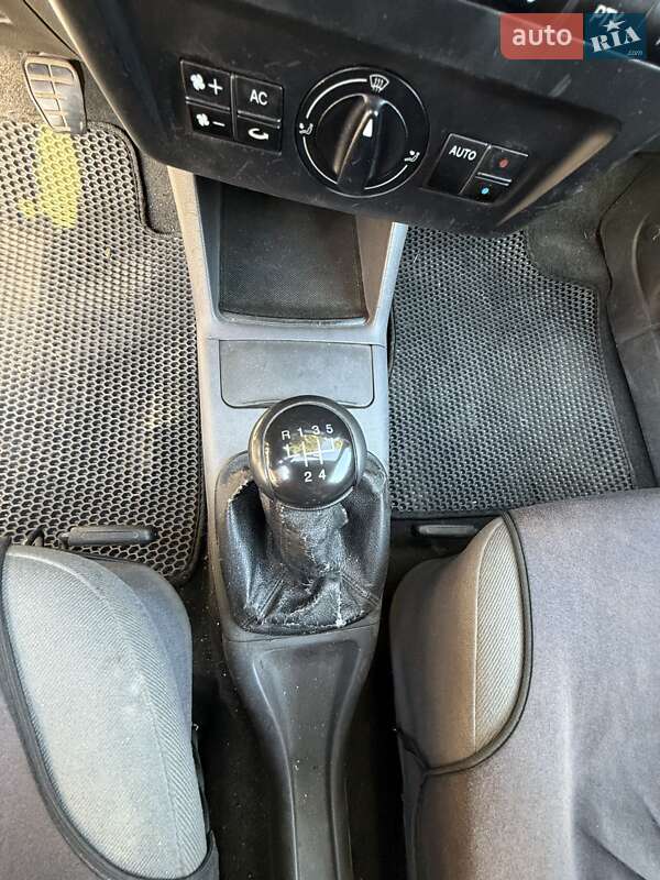 Хэтчбек SEAT Ibiza 2001 в Львове