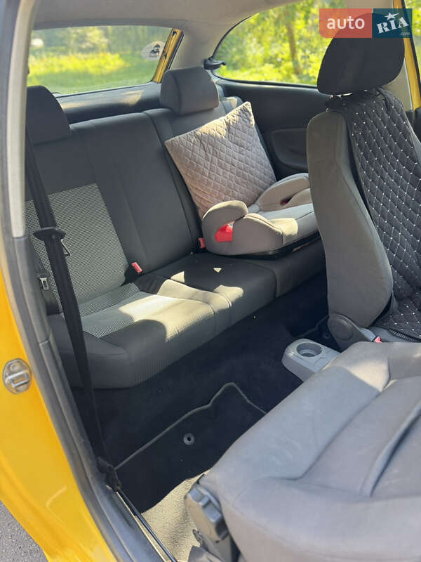 Хэтчбек SEAT Ibiza 2006 в Киеве