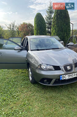 Хэтчбек SEAT Ibiza 2008 в 