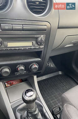 Хэтчбек SEAT Ibiza 2008 в 