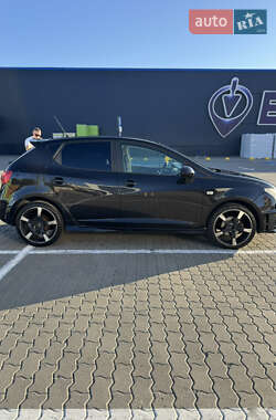 Хэтчбек SEAT Ibiza 2009 в 