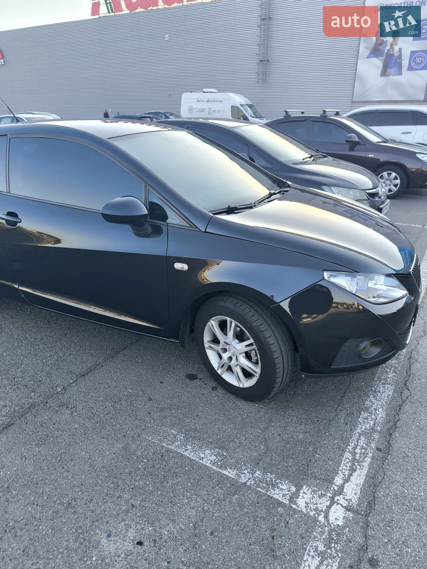 2010 SEAT Ibiza - мініатюра 12