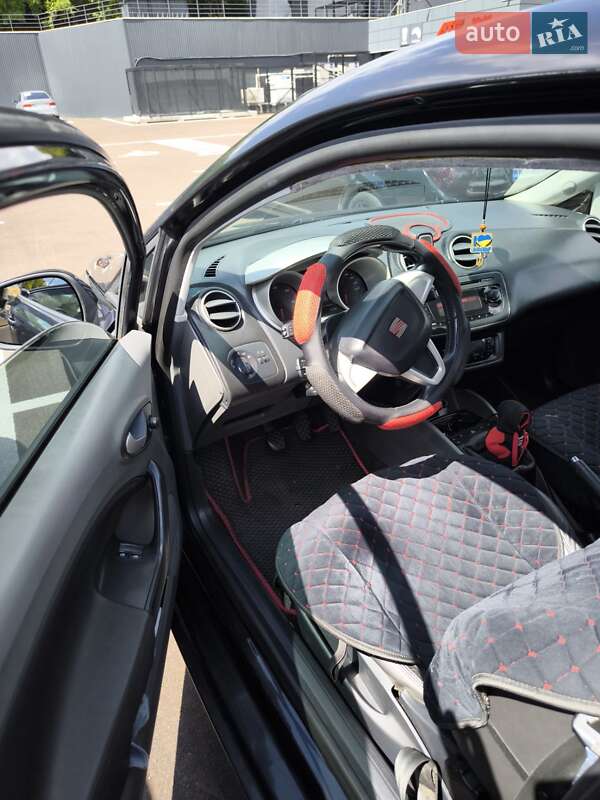 Хэтчбек SEAT Ibiza 2010 в Киеве