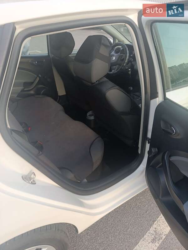 Хэтчбек SEAT Ibiza 2015 в Виннице