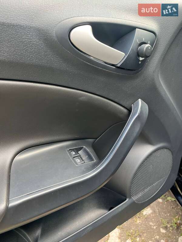 Хетчбек SEAT Ibiza 2010 в Тернополі