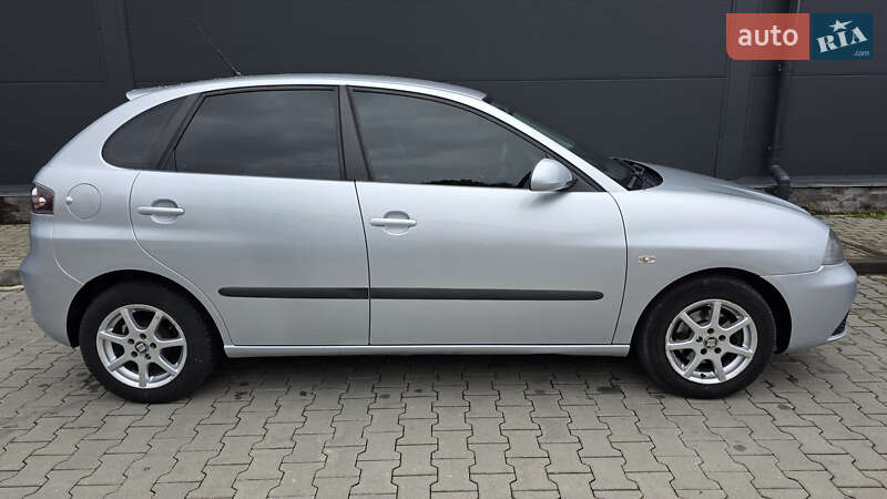 Хетчбек SEAT Ibiza 2009 в Мукачевому фото 4 Хетчбек SEAT Ibiza 2009 в Мукачевому