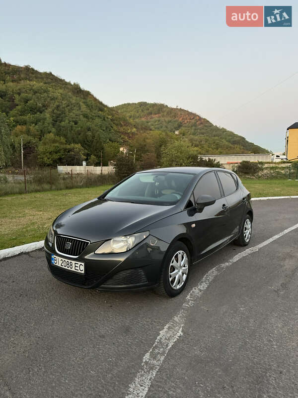 SEAT Ibiza 2011 SEAT Ibiza 2011
