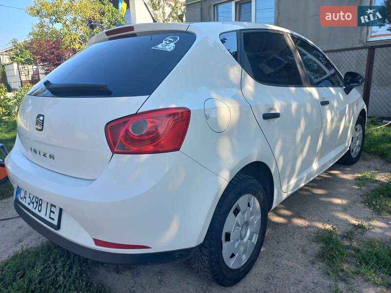 Хетчбек SEAT Ibiza 2010 в Черкасах фото 4 Хетчбек SEAT Ibiza 2010 в Черкасах