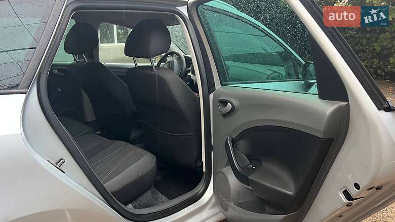 Универсал SEAT Ibiza 2011 в Вознесенске фото 6 Универсал SEAT Ibiza 2011 в Вознесенске