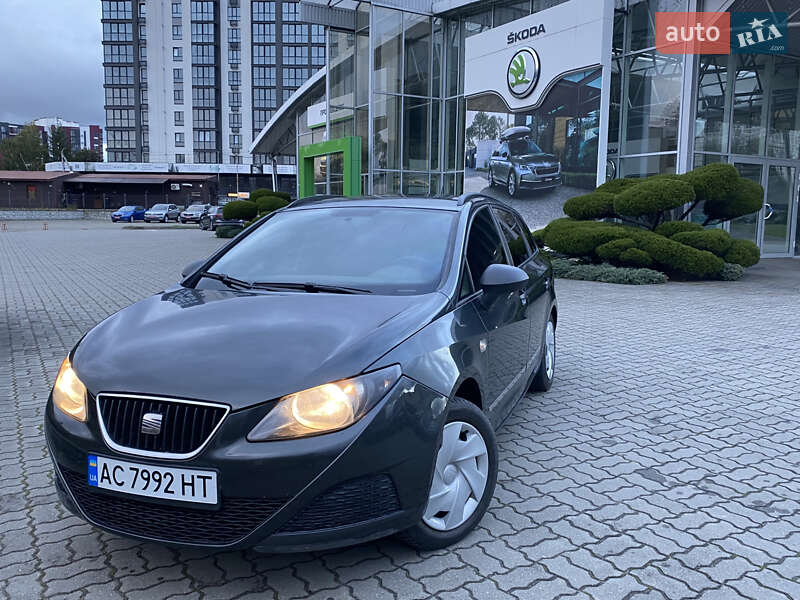 SEAT Ibiza 2011 SEAT Ibiza 2011