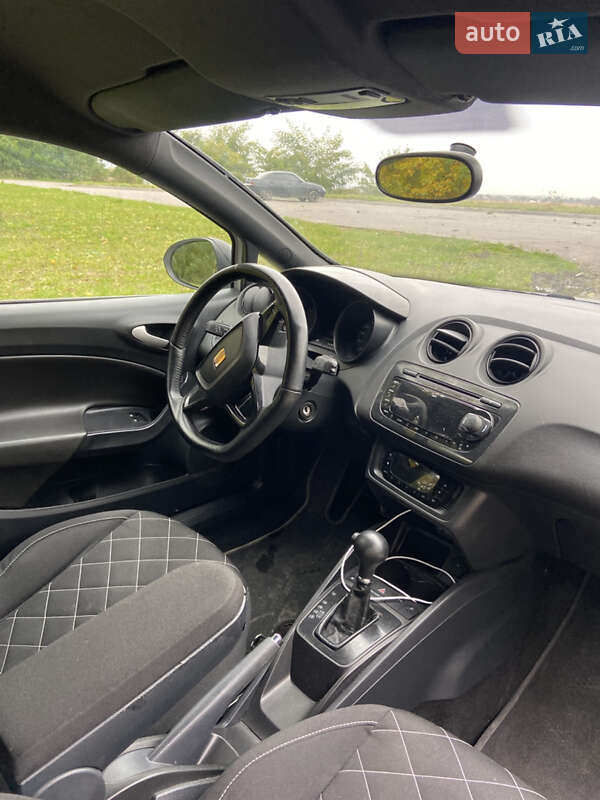 Хэтчбек SEAT Ibiza 2011 в Дунаевцах фото 18 Хэтчбек SEAT Ibiza 2011 в Дунаевцах